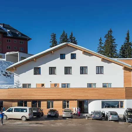 Joschi Sporthaus Hochkar Otel 4*