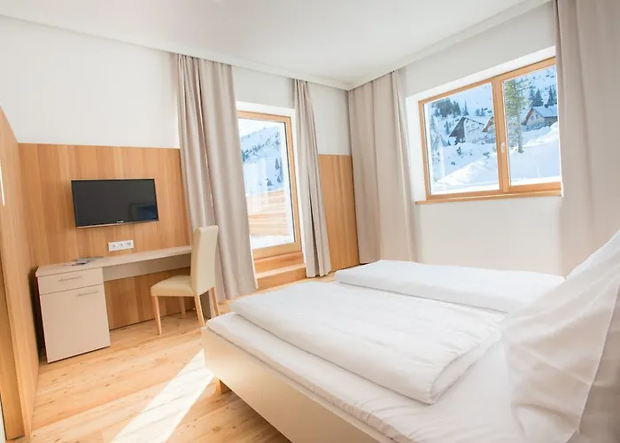 Joschi Sporthaus Hotell 4*